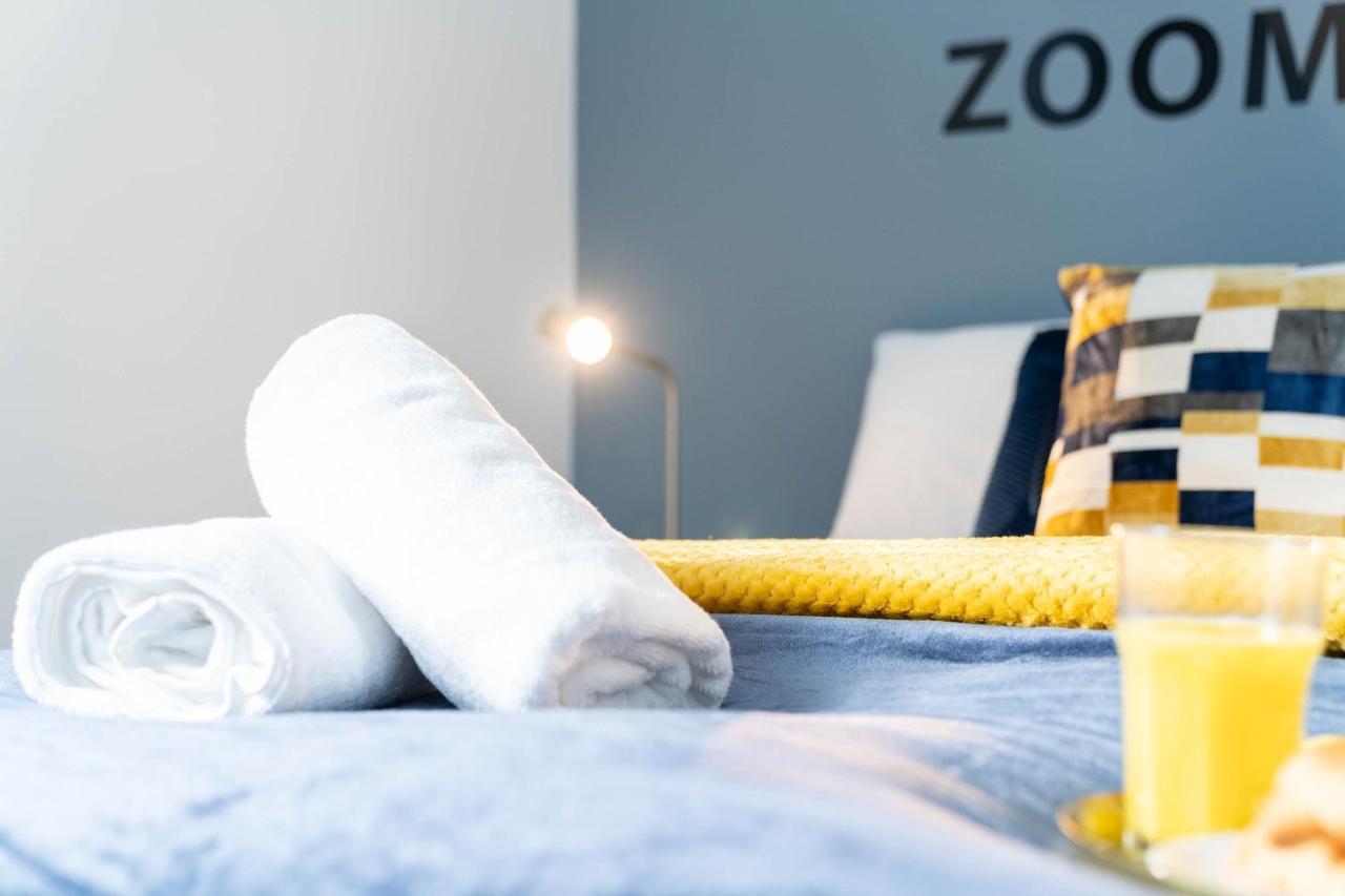 Chic Studio Oasis, West Midlands! Apartment เบอร์มิงแฮม ภายนอก รูปภาพ